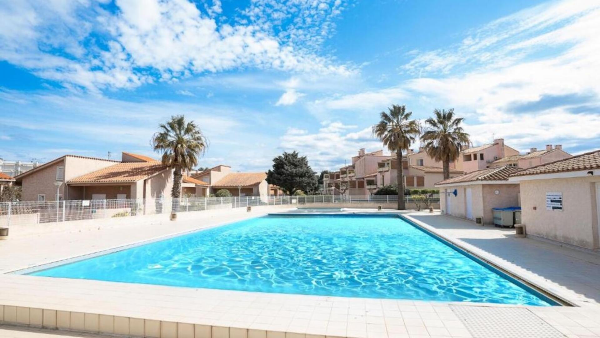 CHARMANT APPARTEMENT AU "CLOS DE SAINT-CYPRIEN" T2